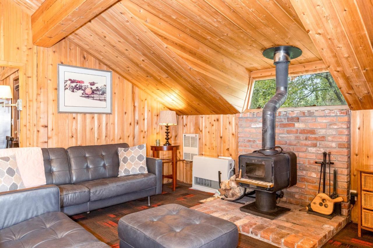 Alpine Meadows Cabin Гърдууд Екстериор снимка