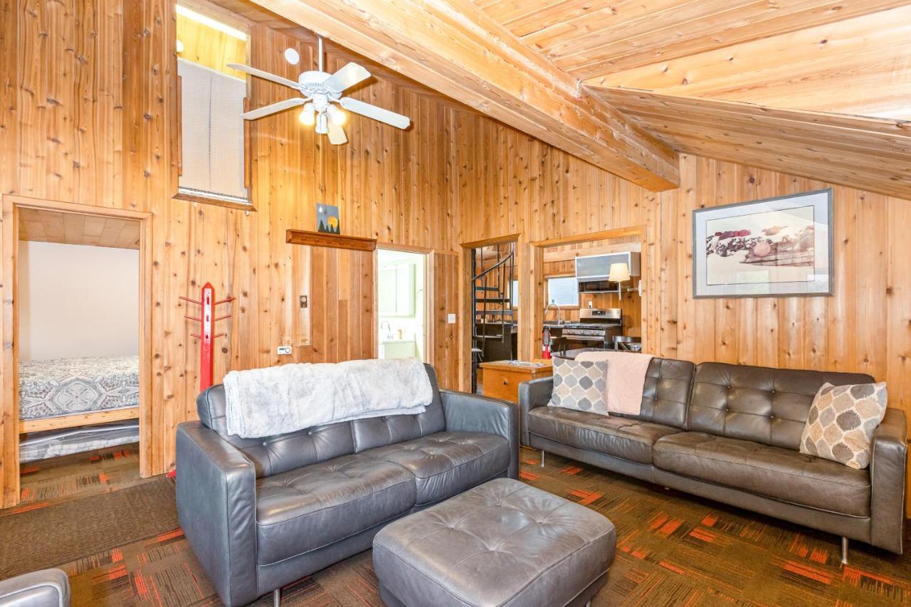 Alpine Meadows Cabin Гърдууд Екстериор снимка